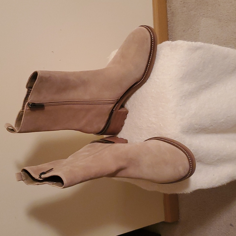 Vince Camuto Suede Boots